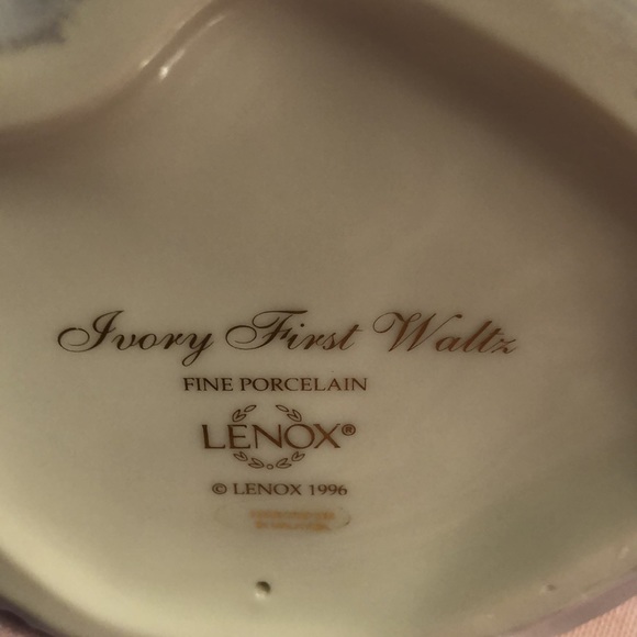 Lenox porcelain doll ivory and pink doll - Picture 8 of 9